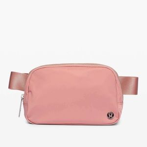 OG ORIGINAL STRAP NWT Lululemon Everywhere Belt Bag Pink Pastel Crossbody